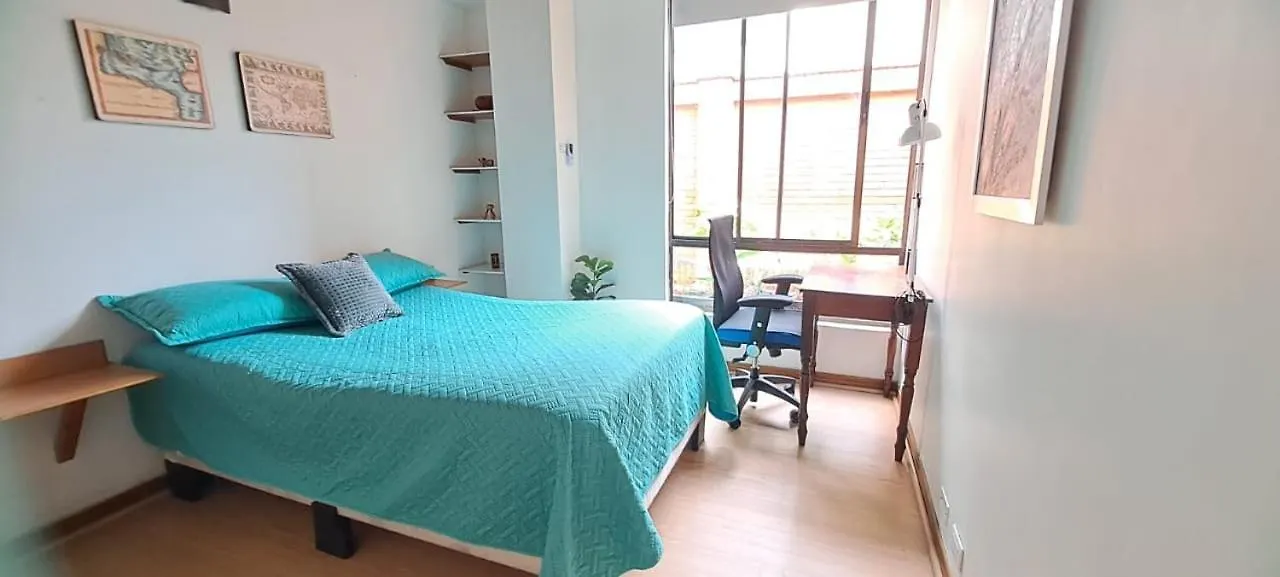 Apartamento Comodo En El Poblado Medellín 0*,
